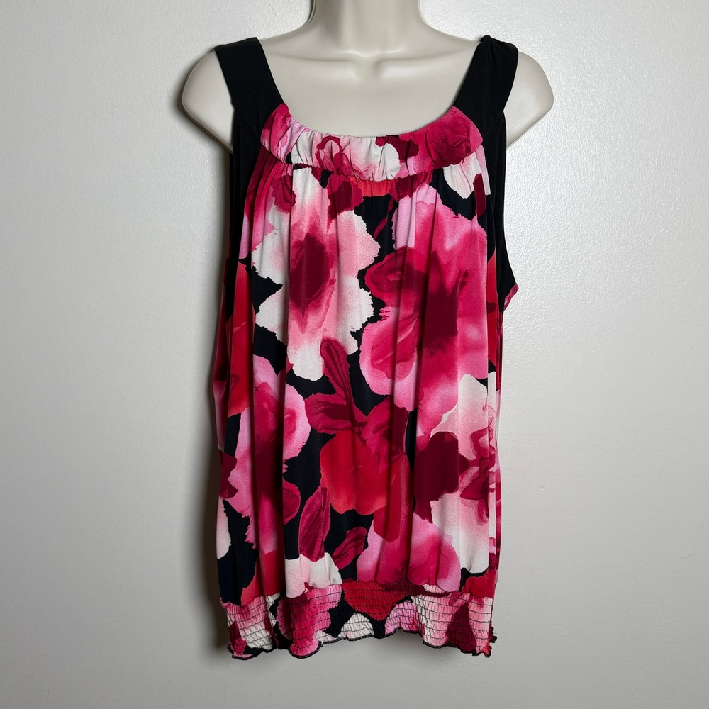 Dressbarn Womens Tank Top 1X Pink Floral Smocked Hem Sleeveless Keyhole Back